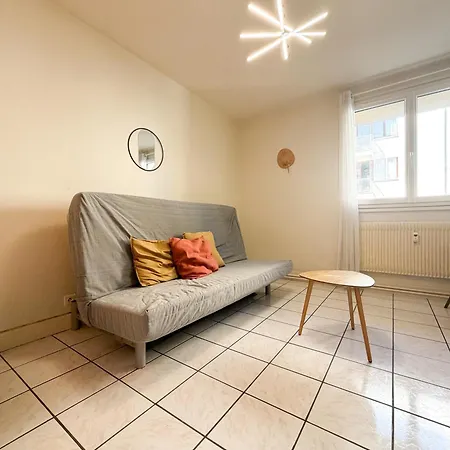 Appartement Paisible à *